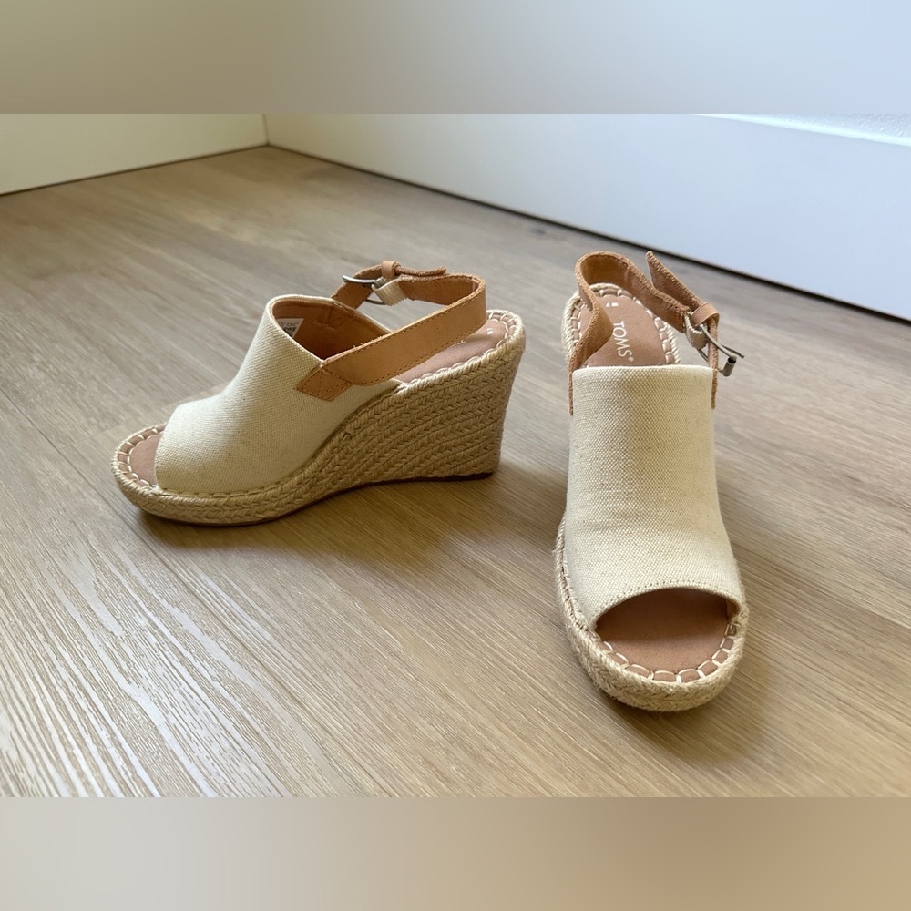 Toms Women's Beige Canvas Espadrille Wedge Sandals - Picture 1 of 5